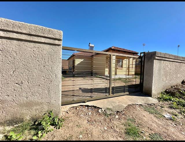 3 BEDROOM HOUSE FOR SALE IN IVY PARK